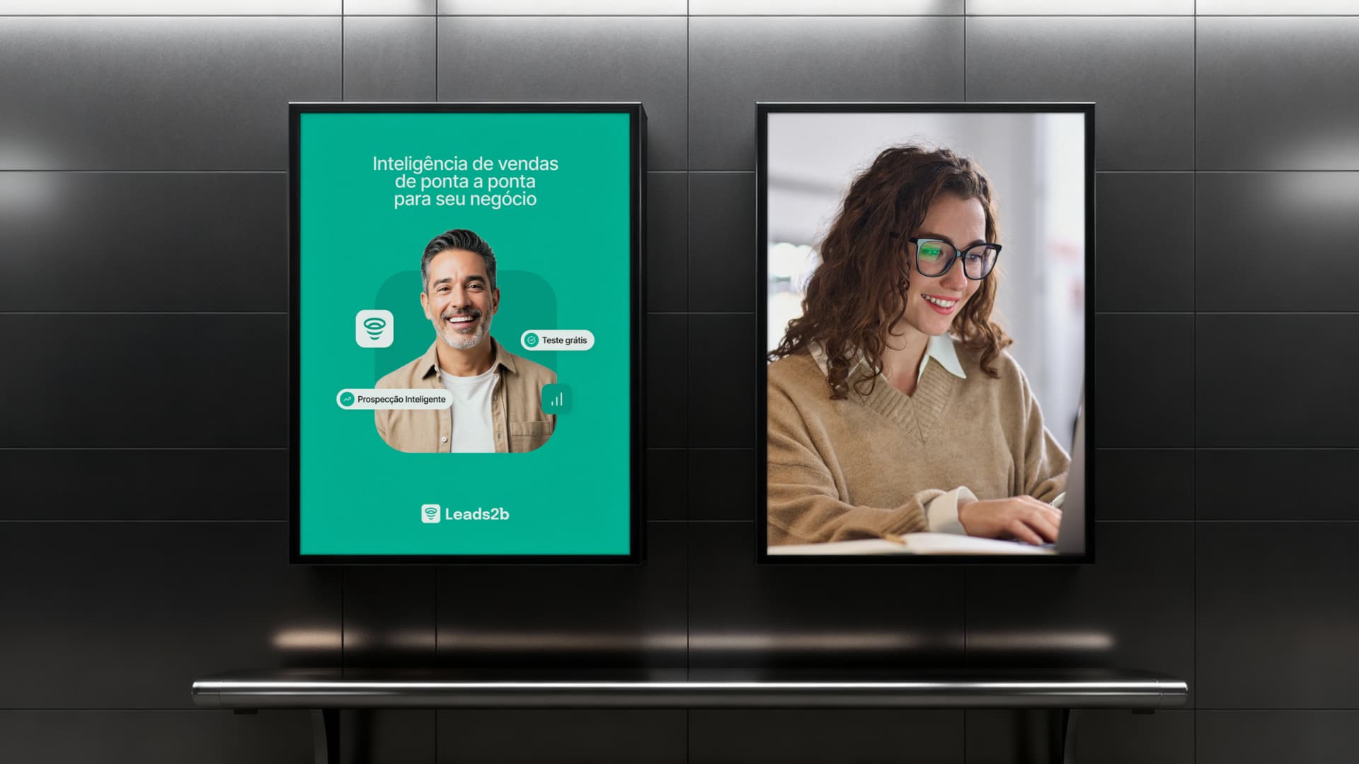 Leads2B — Campanha em painéis publicitários com fotografias de profissionais.